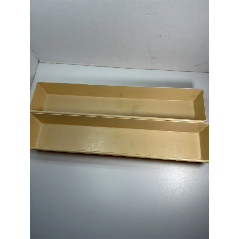 Rubbermaid good vintage